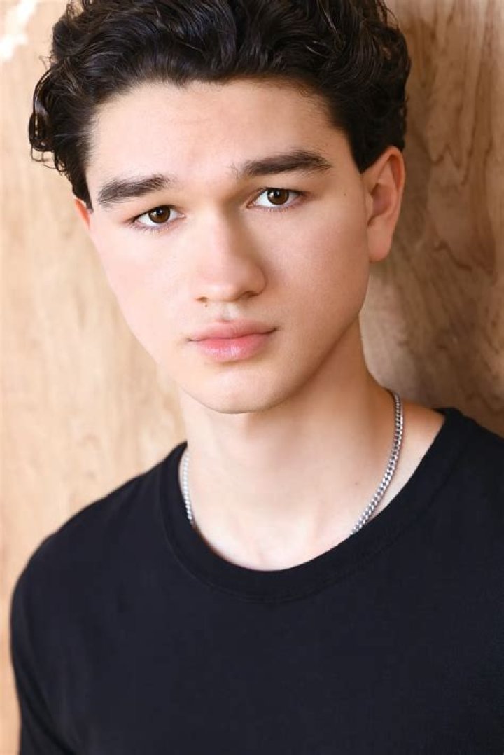 Merlinantana: A Rising Star in the Entertainment Industry