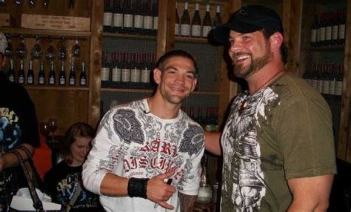 What Does Duane Lee Chapman Jr Do for a Living?
