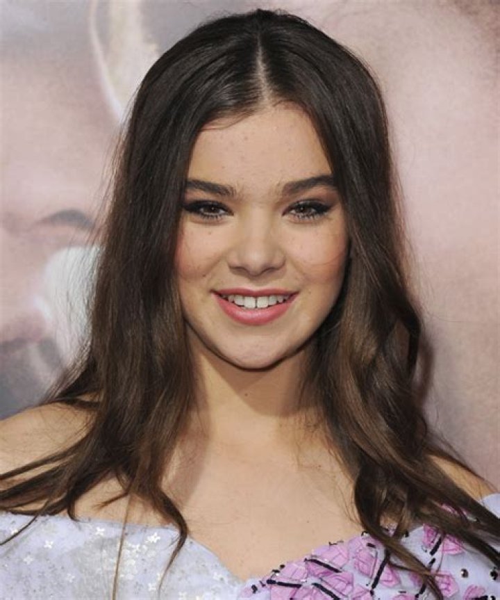 Young Hailee Steinfeld: Rising Star in the Entertainment Industry